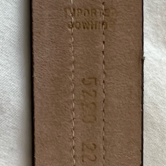 L’Aiglon cowhide two tone belt. RARE. 32 x 1-1/8. Good to very good condition. - Picture 7 of 7